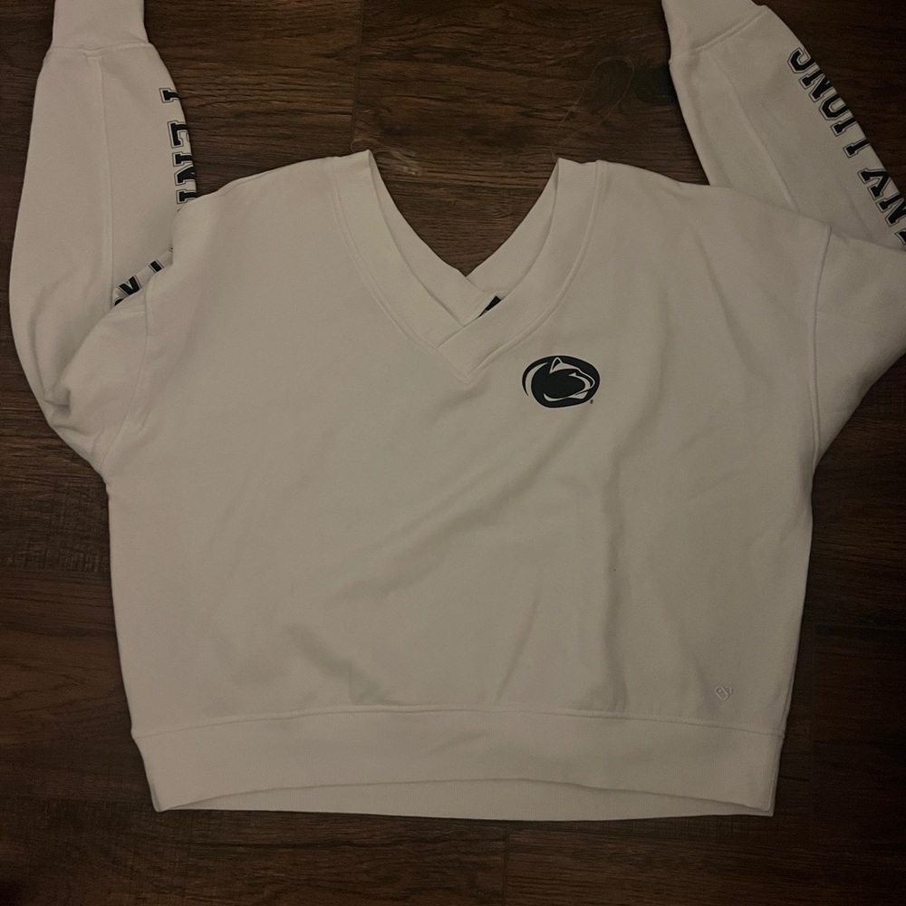 Colosseum White V-Neck Top